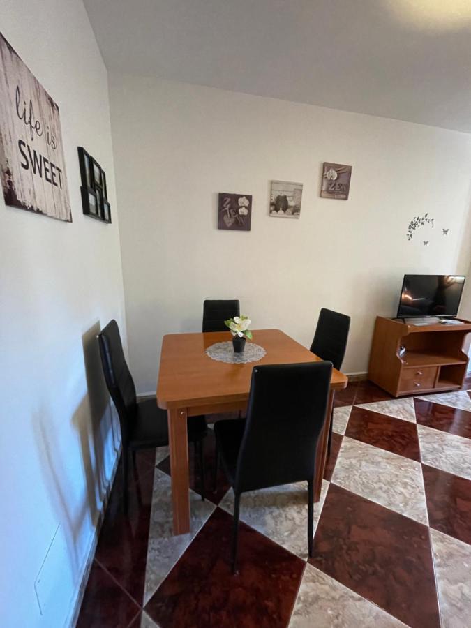 Apartamento Beatriz เกว็งกา ภายนอก รูปภาพ