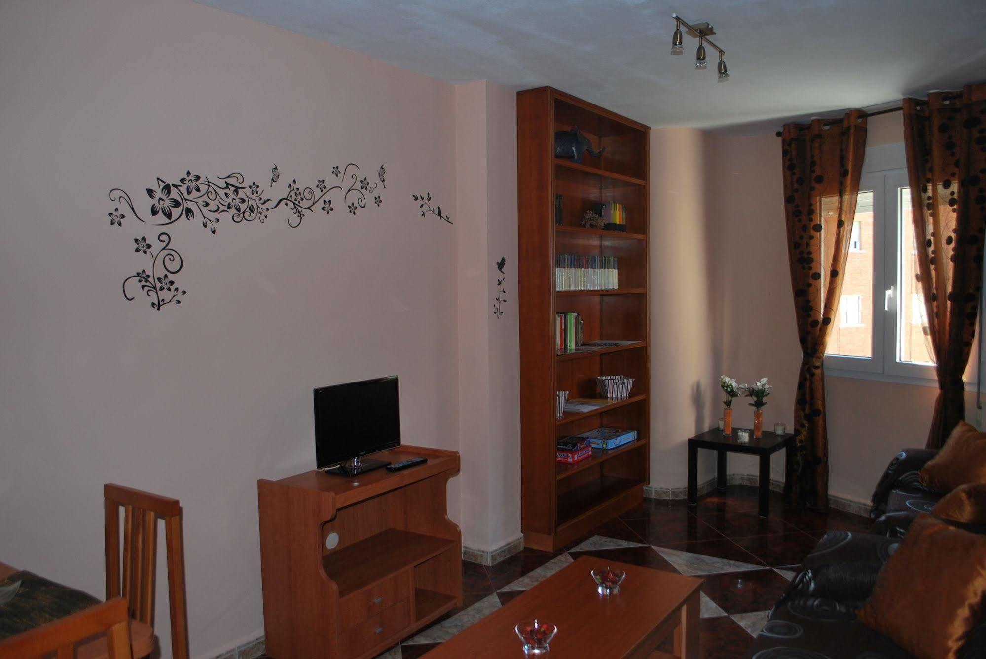 Apartamento Beatriz เกว็งกา ภายนอก รูปภาพ