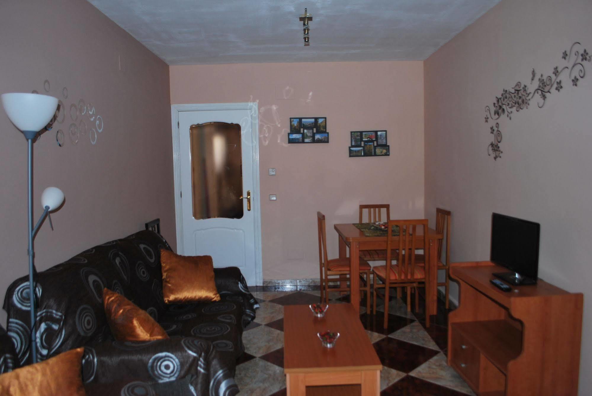 Apartamento Beatriz เกว็งกา ภายนอก รูปภาพ